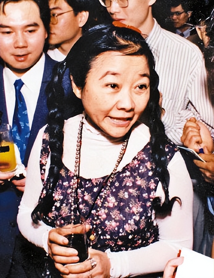 香港女首富去世16年,1400亿遗产没人继承,连捐给慈善也没办法_龚如心