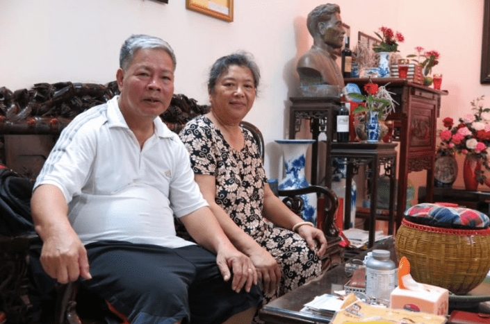 唯一在外国军队当过中校的开国将军之女:92年被越南军方强制退役_洪水