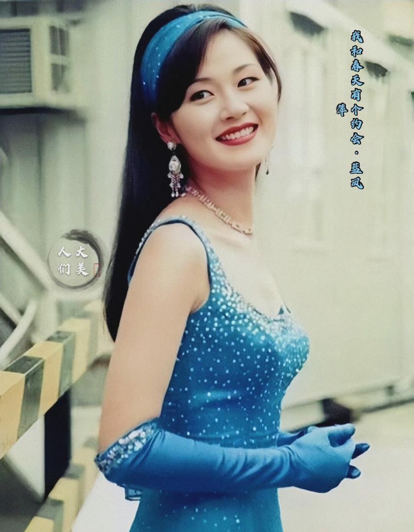 万绮雯时隔多年再扮蓝凤萍,本人留下时代的眼泪,网