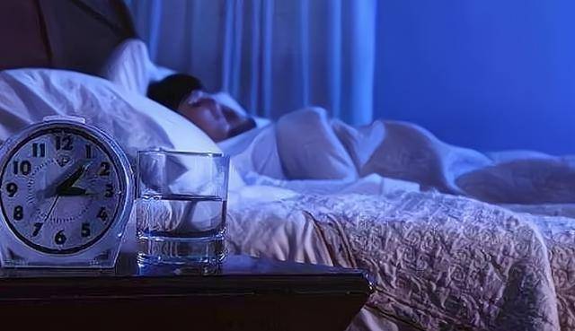 晚上起夜与不起夜,哪个更健康?起夜超2次可能是疾病或癌预警