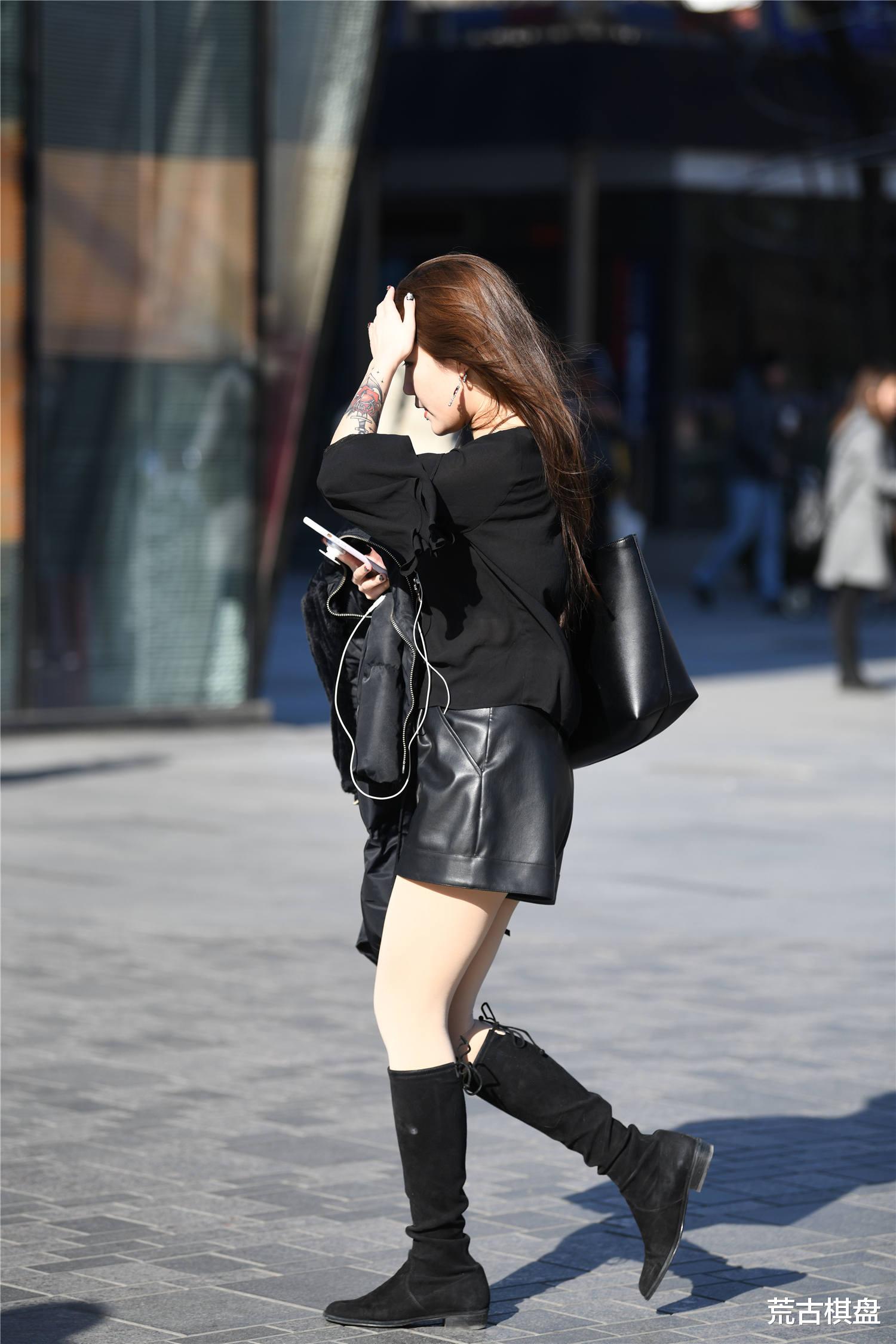 爱穿长靴的姑娘,春天选择长靴,是高跟款式还是平底样式? _时尚_舞儿网