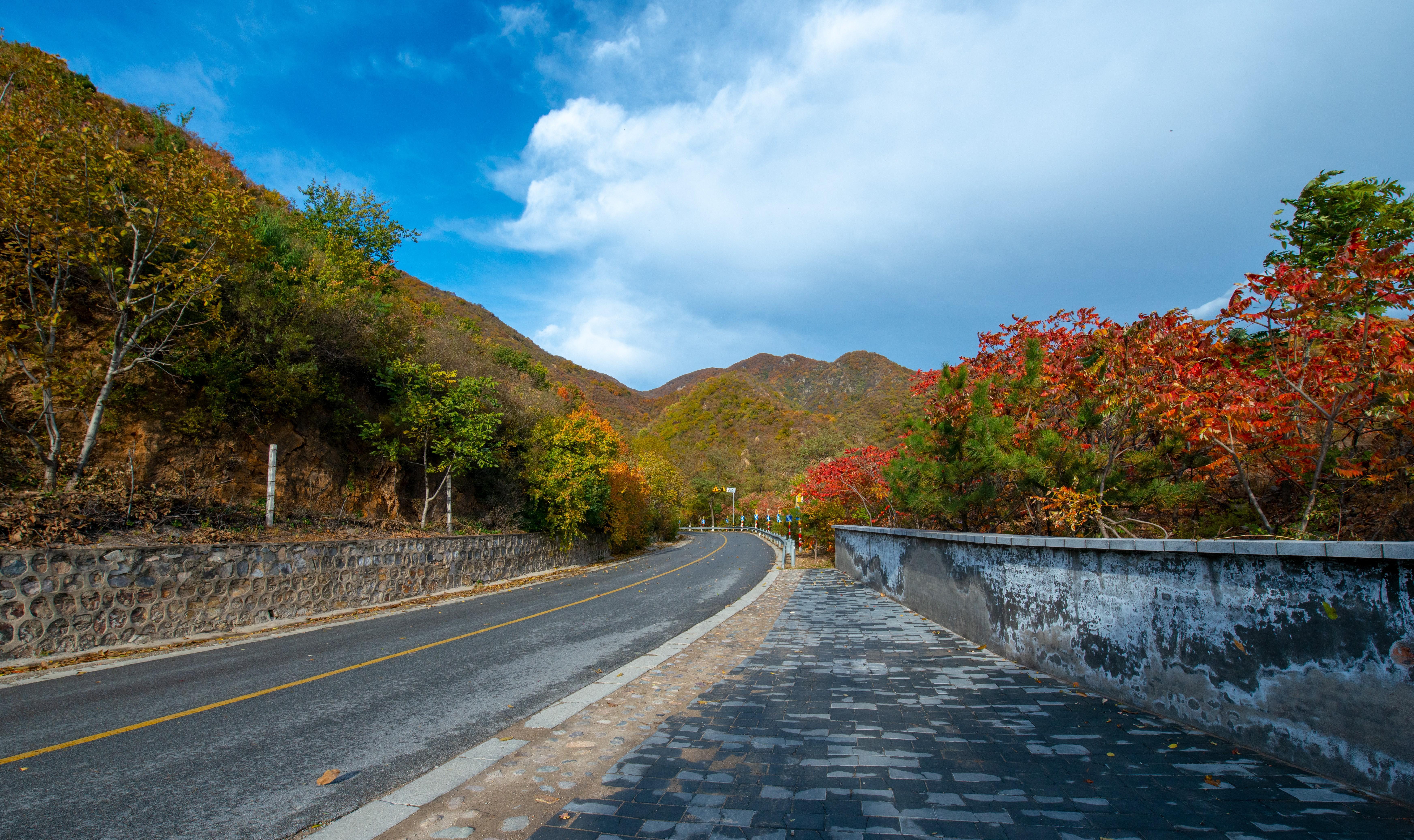 山区公路效果图图片