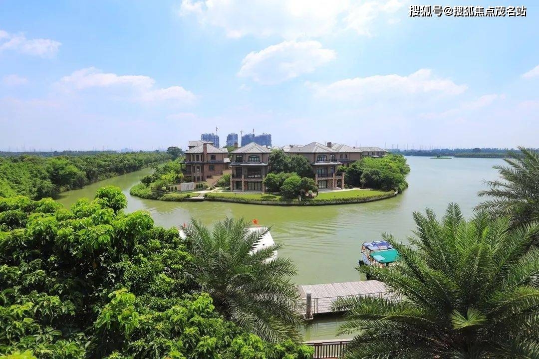 湖小镇_中山迪茵湖小镇欢迎您丨迪茵湖小镇楼盘详情_三角镇_湾区_别墅