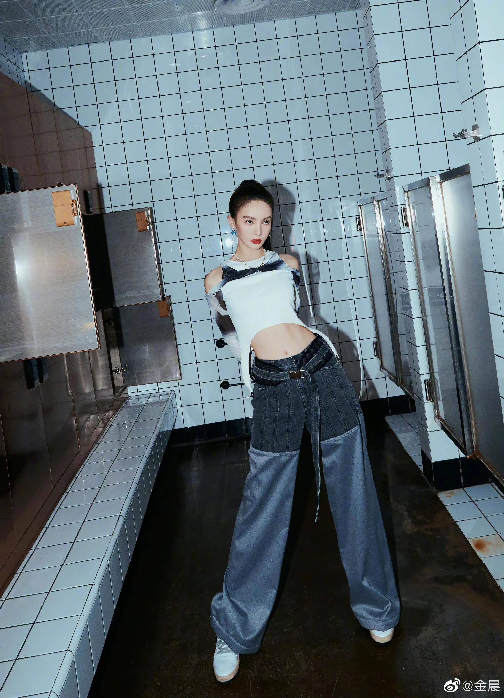 金晨这是疯了吗?_罗娜_明星_段宇成