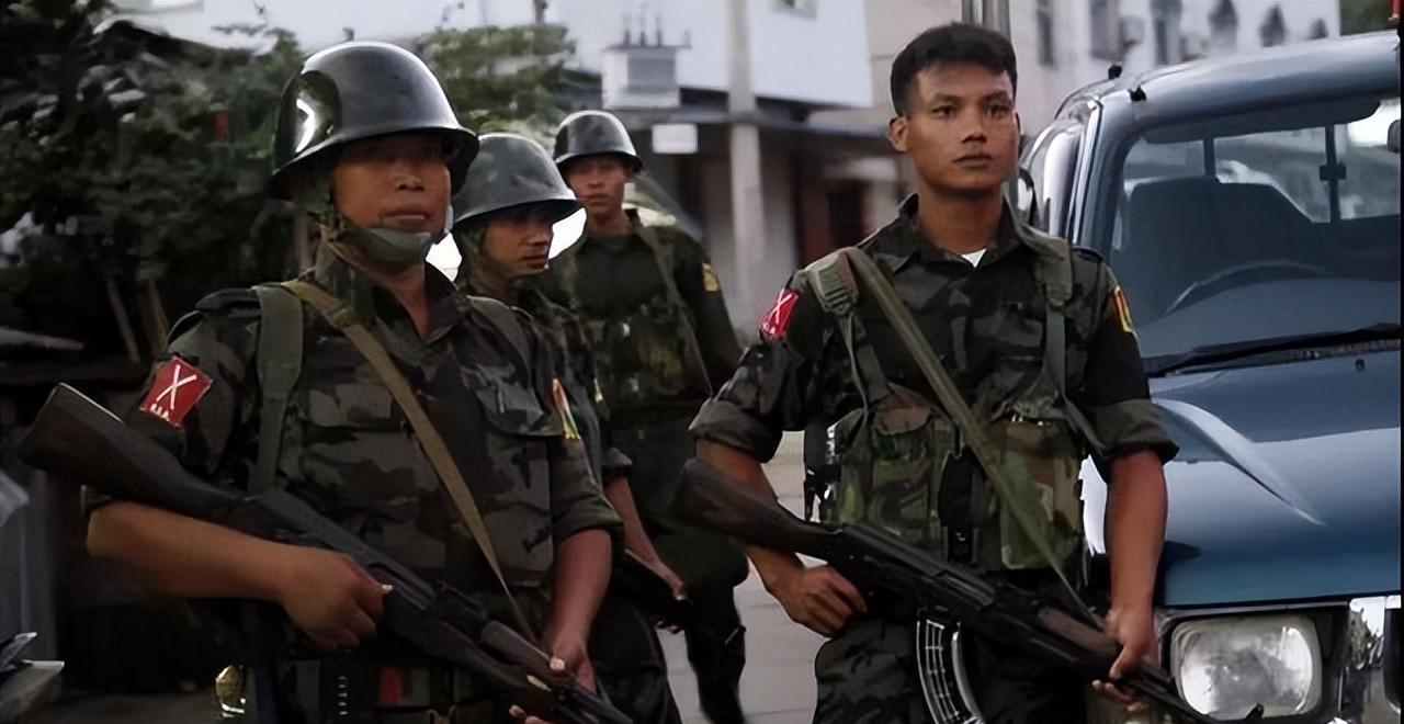 缅甸小伙24岁"出家"当和尚,因长得帅走红网络,如今是个劳改犯_白英