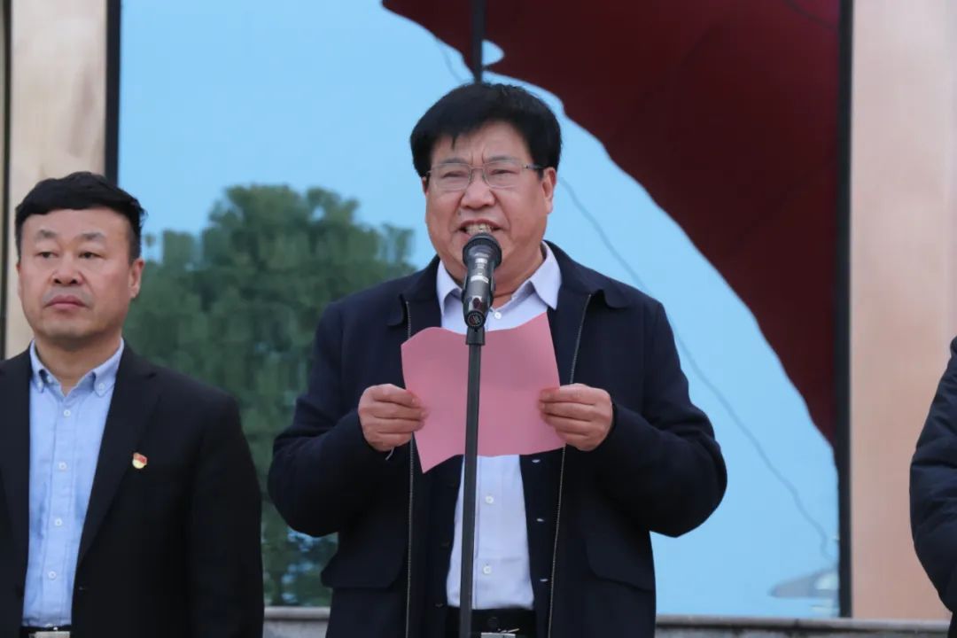 活动的有邓州市委常委,政法委书记刘新明,市人大常委会副主任熊占玉