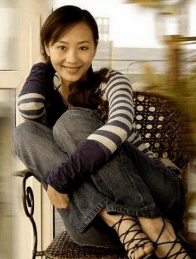 一部《狂飙》红了张颂文火了高叶,170的曲栅栅美得