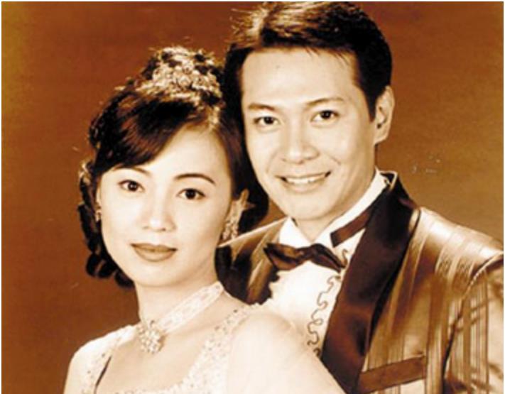 "流氓大亨"万梓良,一段婚姻三段感情,潇洒总被雨打风吹去