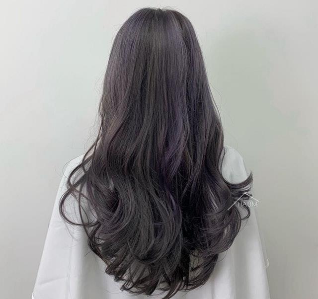 国外2023发型潮流 宋慧乔如逆龄少女,blackpink lisa黑发回归_卷发