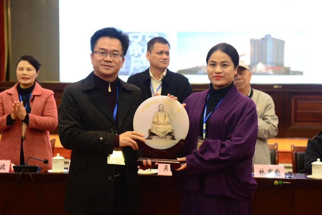 广东省新州六祖惠能文化研究会考察广西象州六祖圣迹开展两广文化交流