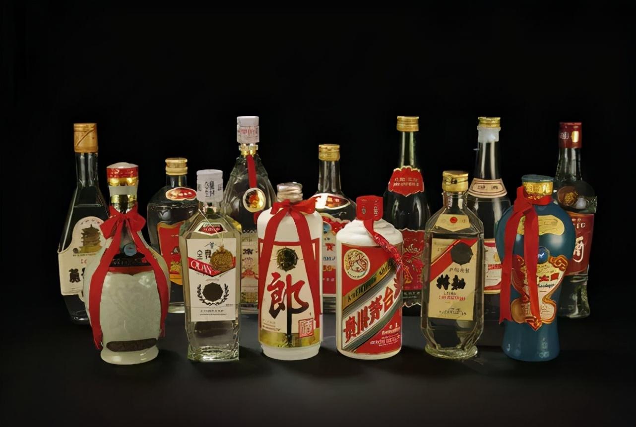 比如剑南春,董酒就没有上市,17大名酒中,也有很多酒企没有上市
