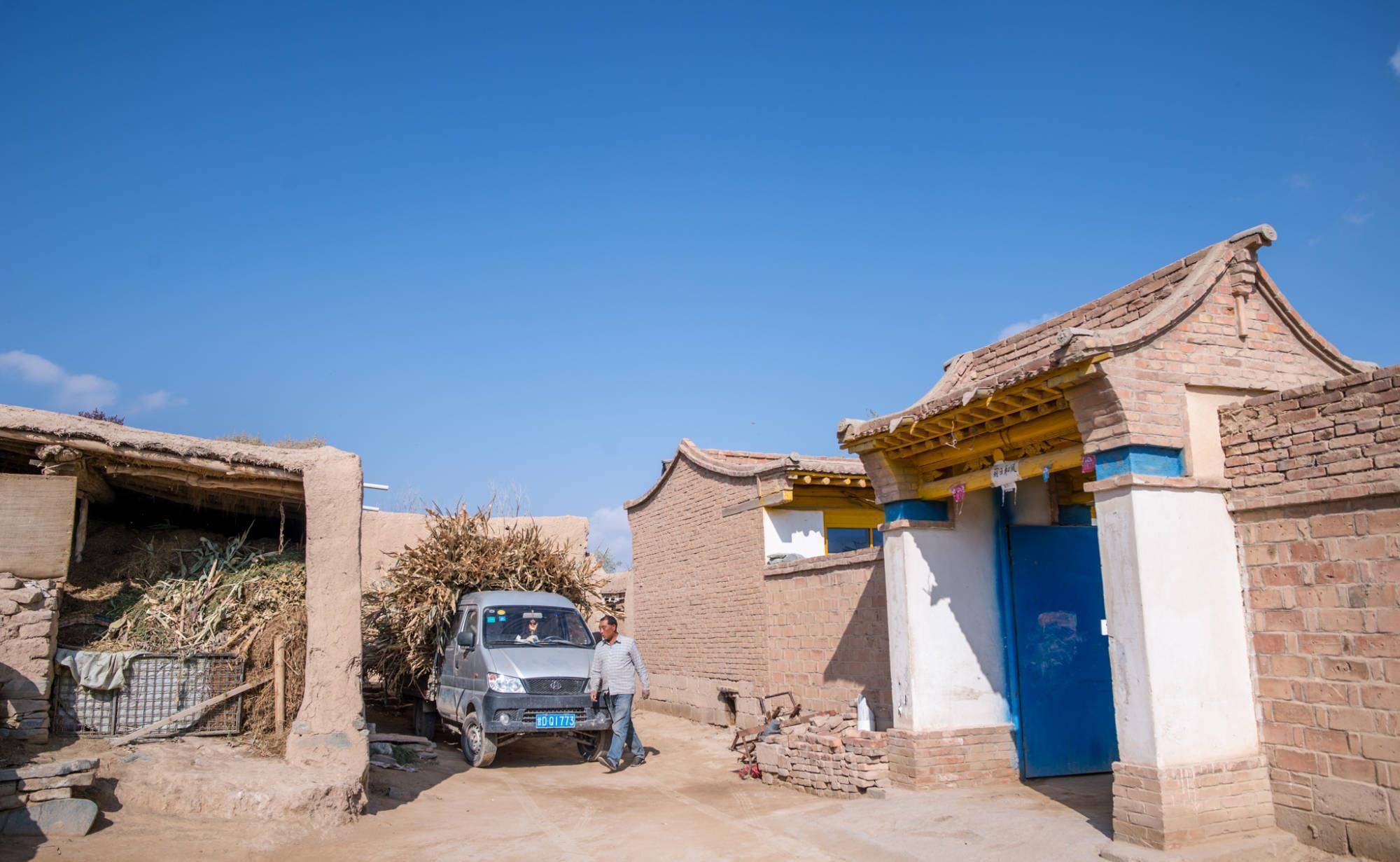 由于永泰古城不是旅游景点,所以没有旅游设施,如餐厅,住宿等,但可以去