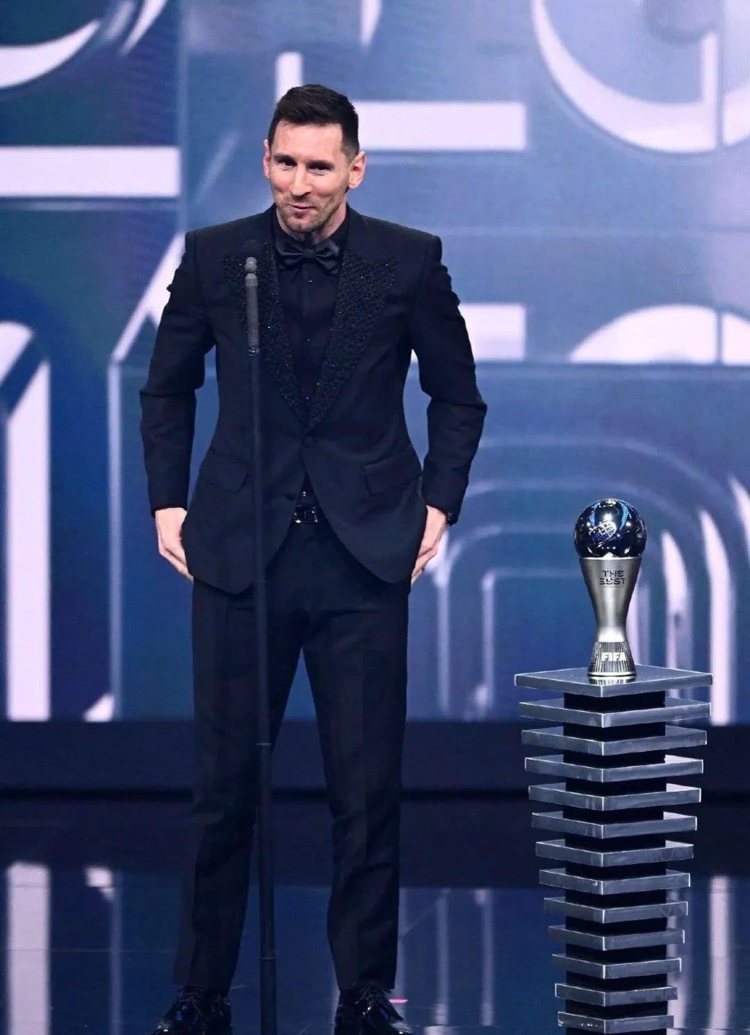 恭祝梅老板当选年度球员mvp_梅西_大奖_阿根廷国家队