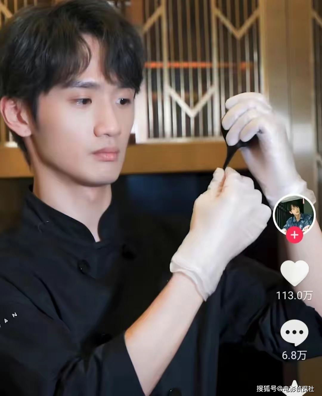 富二代罗成开豪车摆地摊惹争议,本人回应:下次租个便宜点的车_罗昊