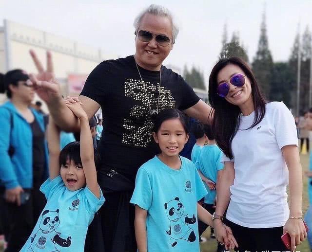 张庭皮肤吹弹可破似少女,网友:求美丽方法_林瑞阳_变化_状态