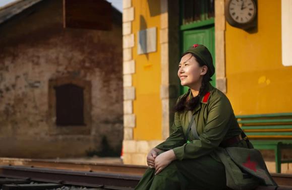 《芳华》在上映以后,备受大家好评,每个人的结局都不一样_何小萍_时候