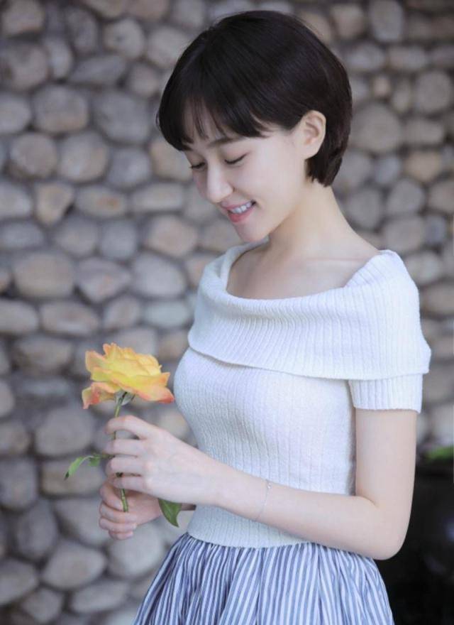 焦俊艳谈30多岁女演员现状,拍戏被当作烂菜叶,背后既心酸又真实_年龄