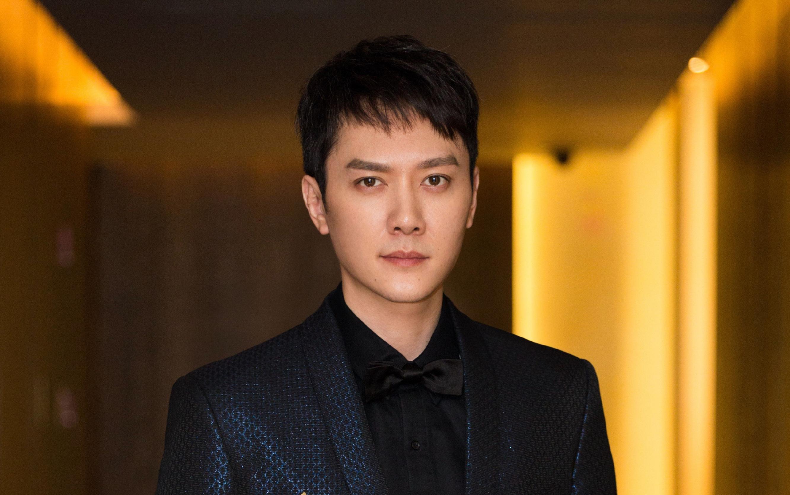 1娱乐爆料:华晨宇,肖战,王嘉尔,高叶,冯绍峰,赵丽颖_孩子_电视剧_朋友