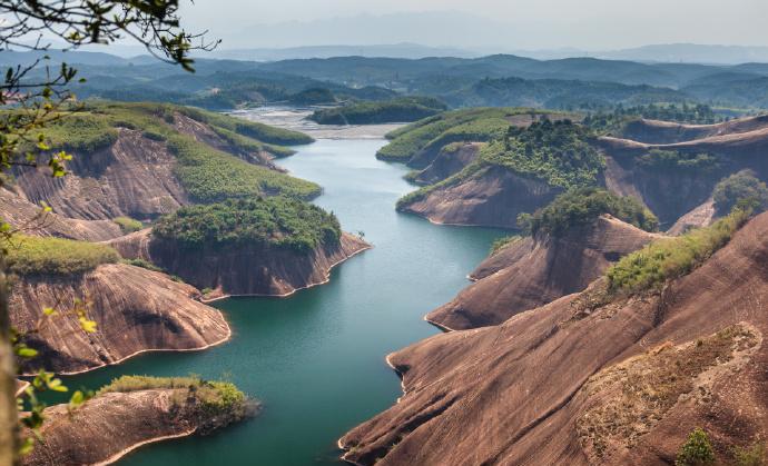 湖南郴州高椅岭:丹霞地貌太美了,堪称"被上帝遗忘的地方"_游客_风景区