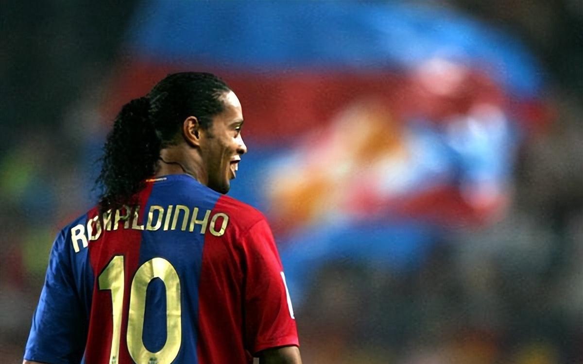 足球的江湖就是这样,当新人辈出的时候,英雄就会老去,有人说,小罗已经