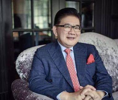 东方卫视6大主持被严惩!曹可凡成唯一的幸运儿了吗?_周正毅_宴会_几位