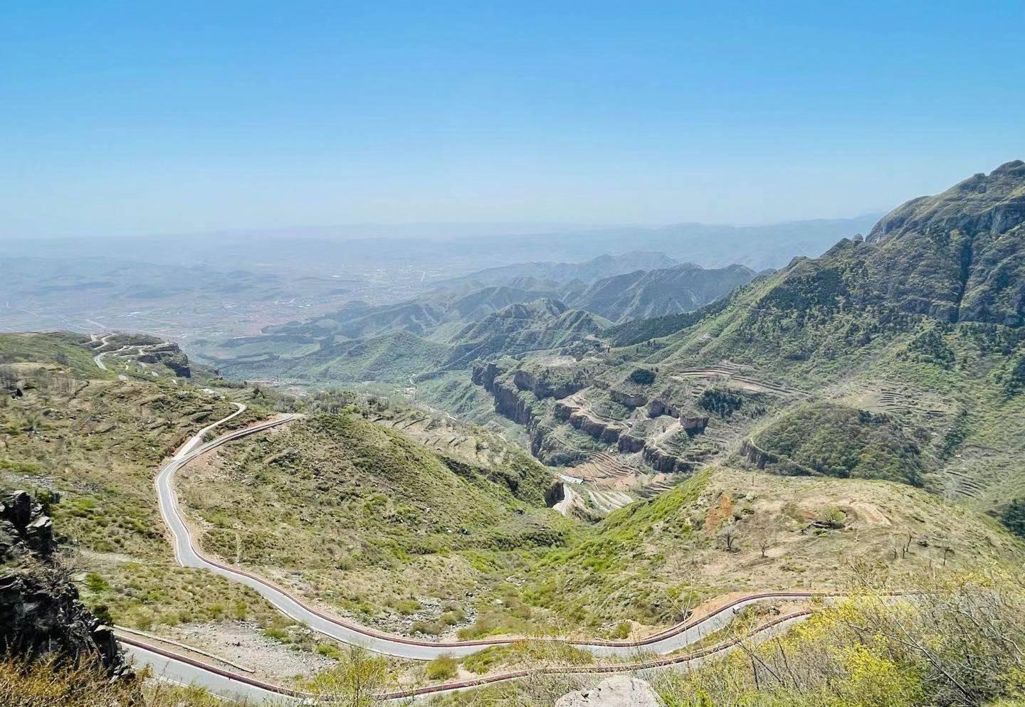 鄭州驢友團自駕花壺公路,徒步太行之巔小西天遊覽千年古寺金燈寺_前往