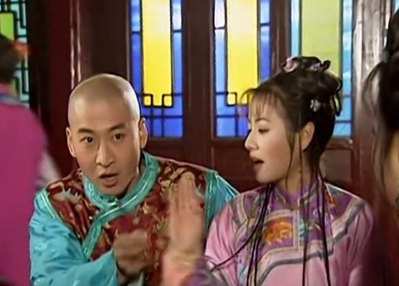 还珠:尔康对小燕子说了什么,让紫薇打了他一下?_永琪_柳红_眼睛