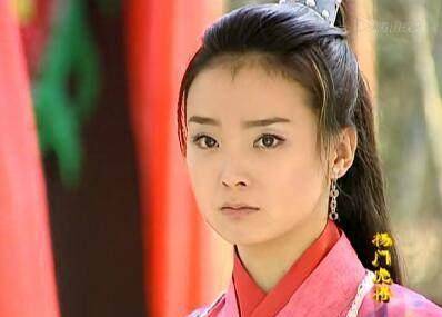 《杨门虎将》中毛小英的7个造型,原来晴格格可以这么男孩子气!