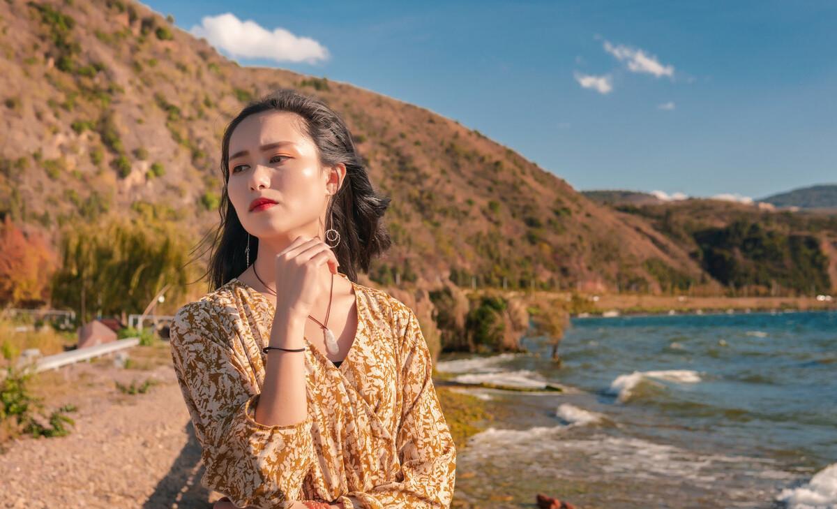 想要搞定女人,称呼“美女”已经过时了,现在流行这3个称呼_情场_亲情_过程