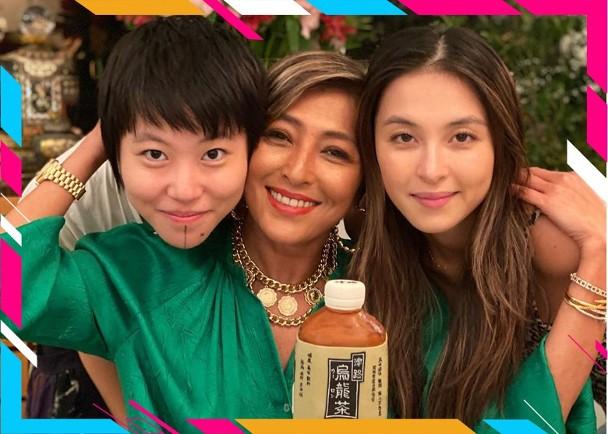 王菲长女窦靖童与上山诗钠的女儿hilary曾就读同一所幼稚园,从小私交