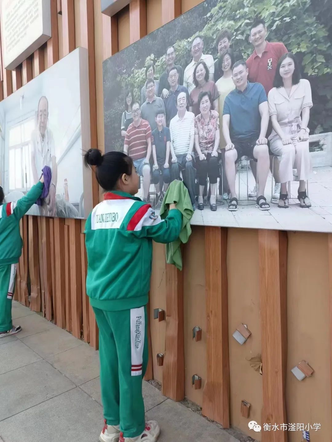 学雷锋,见行动——衡水市滏阳小学邀请衡水市道德模范侯宝明进校园
