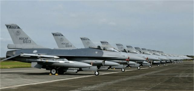 美对台出售F-16机载导弹，国防部回应了：解放军严阵以待，随时回击