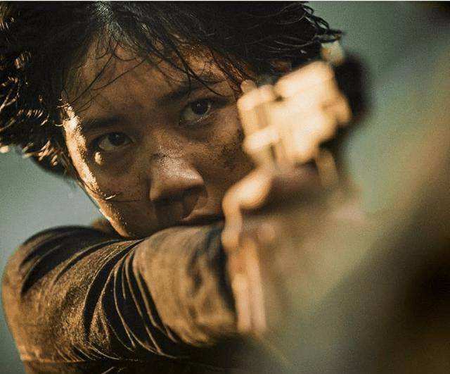 她7岁演《素媛》年少成名,14岁再演《釜山行2》,被赞天才少女_李蕊