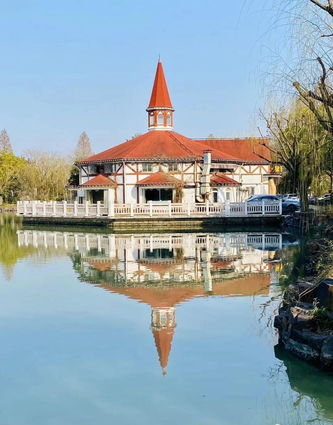 寻找春天(松江思贤公园)_花桥_桥面_篱笆