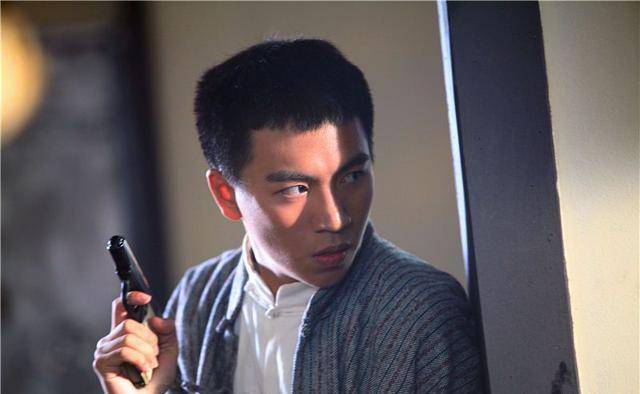 印小天新剧播出帅气依旧!
