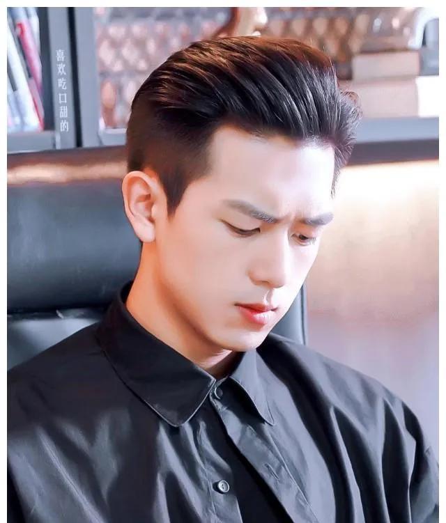 敢露额头才是真帅哥,男明星的"背头杀",你入了谁的坑?_刘海_造型_胡歌
