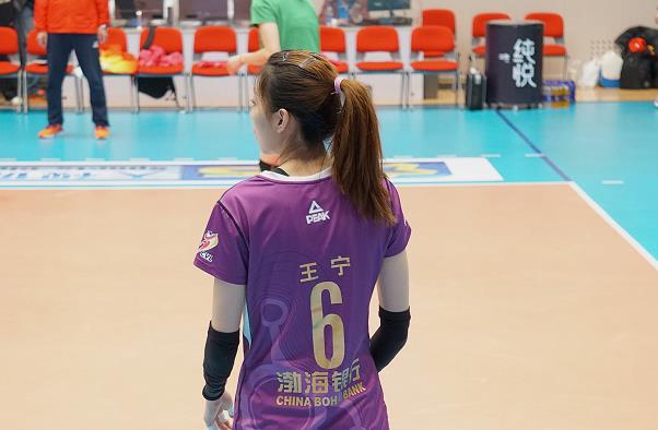 她曾被陈友泉弃用,新赛季有望重获首发_王宁_天津女排_拦网