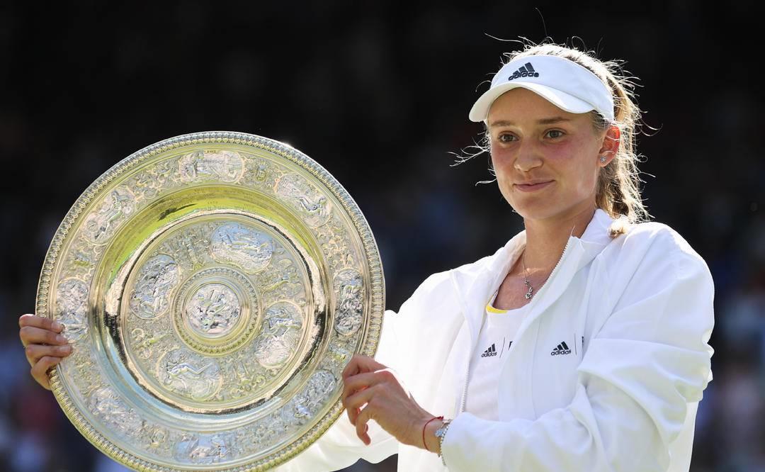 莱巴金娜首夺温网女单冠军,她曾因没钱差点中断网球路_比赛_决赛