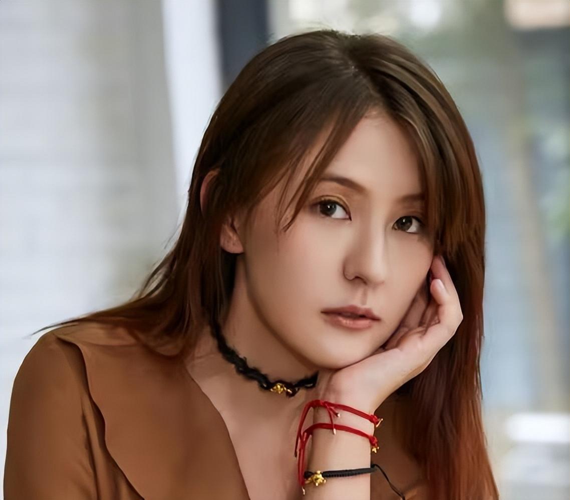 从龙套到视后,事实证明,热依扎已走上女演员的另一条大道_扎扎_表演