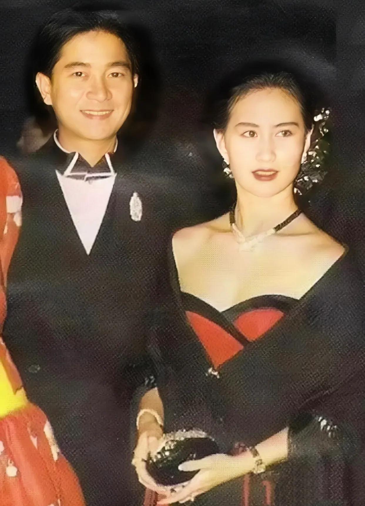 1985年,陈百强为何超琼创作了歌曲《深爱着你》