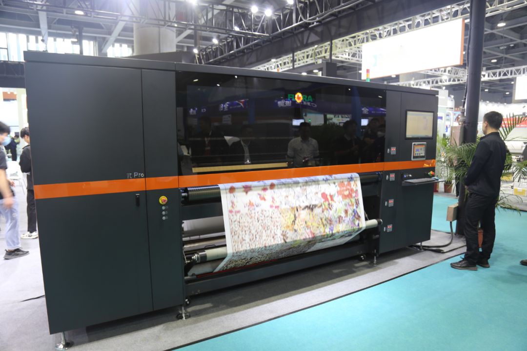众多数码印花机品牌使用爱普生s3200打印头亮相广州展_生产_搭载_纺织