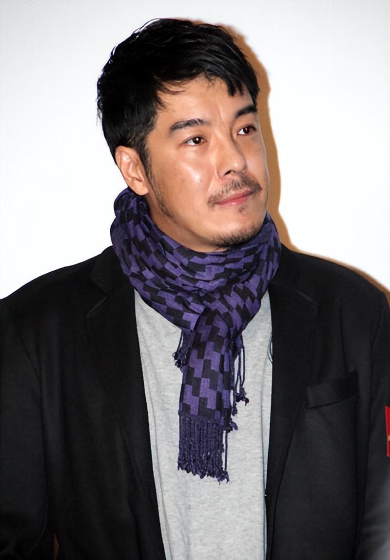 海一天:47岁娶小12岁娇妻,不介意对方二婚带娃,爱