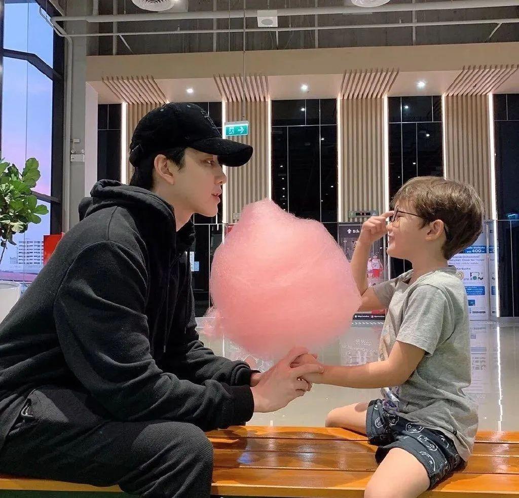 mike起诉前女友?四字女星炒作精_儿子_同志_孩子