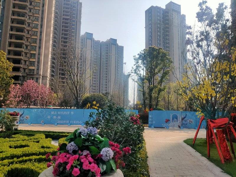 岳阳市美的铂悦府售楼处电话400-022-8887转6666售楼中心_24小时电话