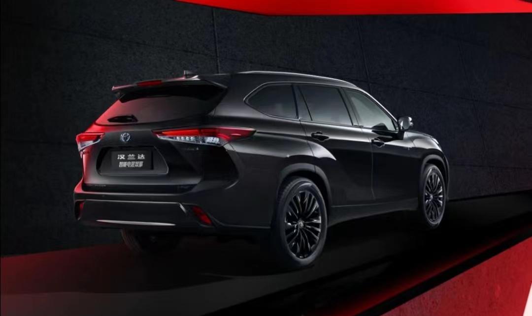 2023款丰田汉兰达新增车型上市,双擎四驱动力搭黑化外观,更个性!