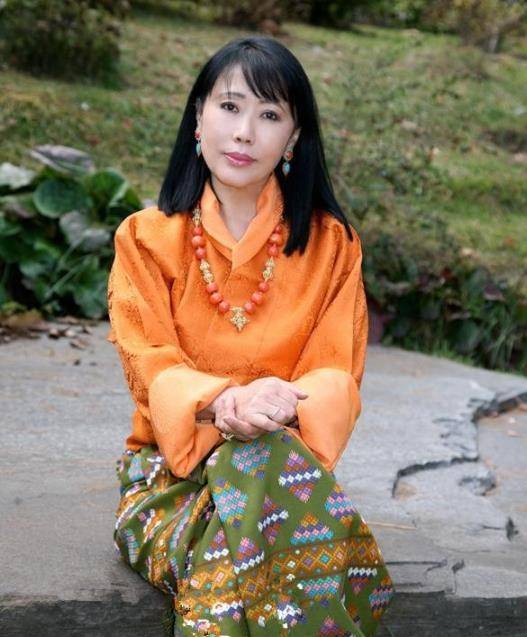 不丹二公主:凤眼迷人最受国王宠爱,为爱下嫁平民却婚姻不幸_索南