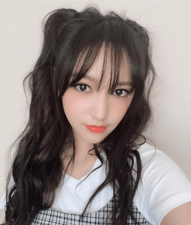 程潇这"麻花坐姿"绝了!