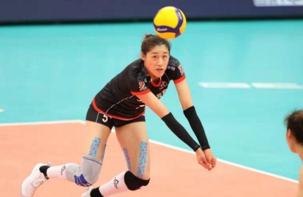 刘晓彤新赛季转型助理教练征战女排联赛_退役_奥运会_祝福