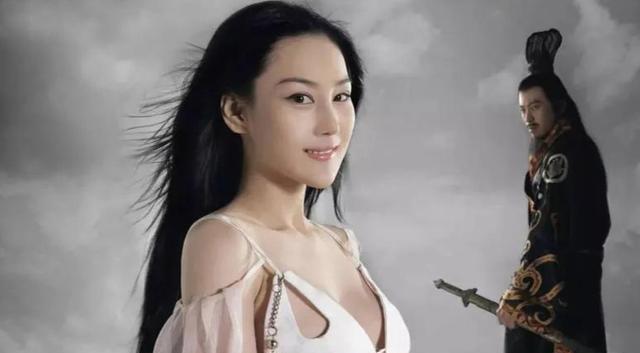 张馨予,就这样改写了自己的结局,不知夜深人静时她是否会笑醒?