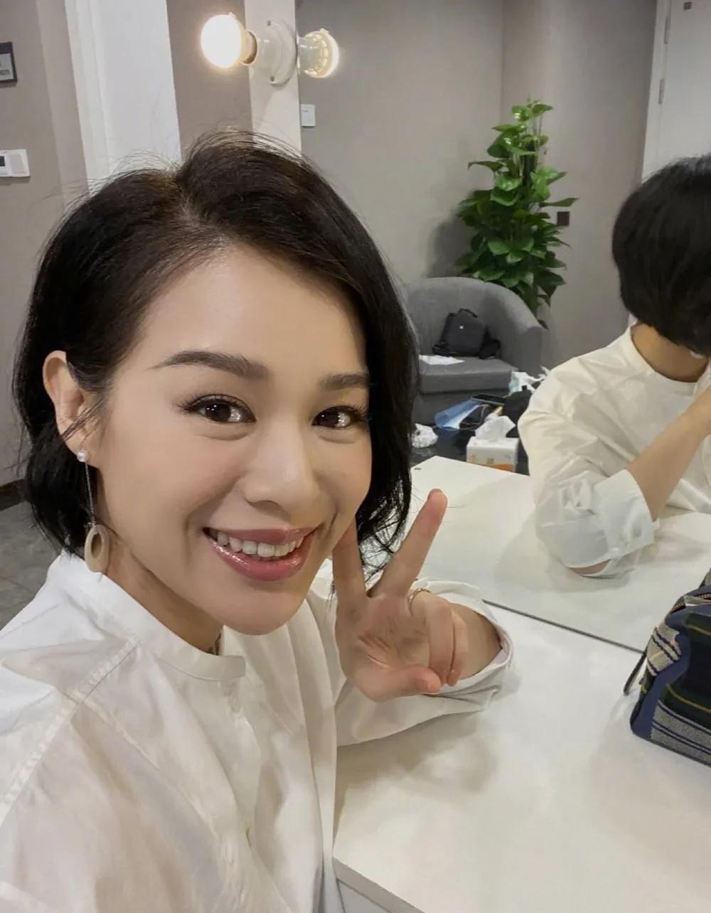 胡杏儿_事业_女人